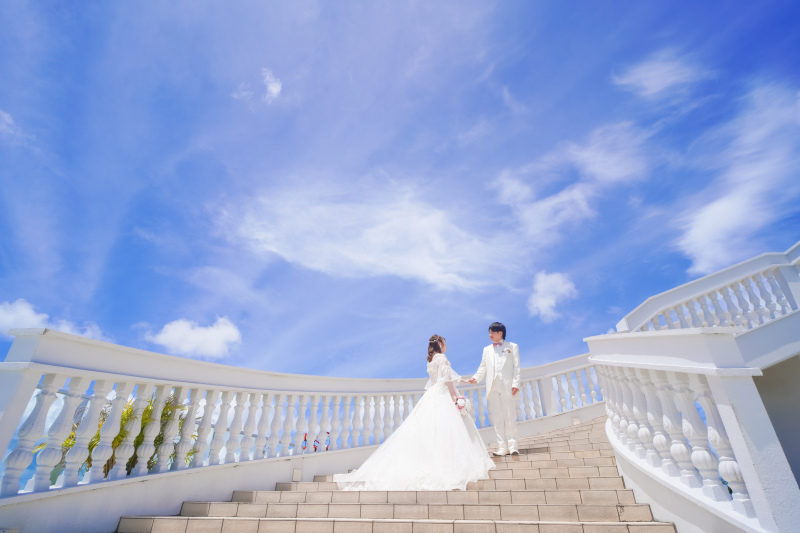 チャペルって神秘的♡ドレスや雰囲気をご紹介