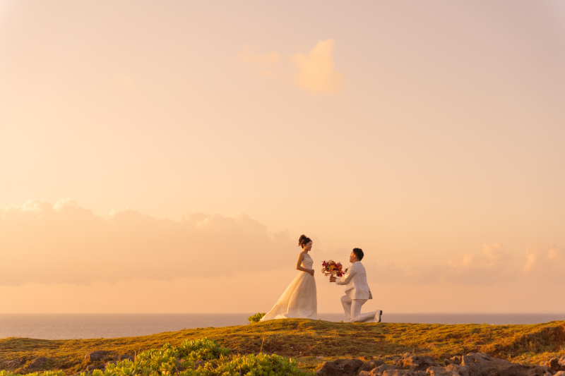 残波岬でサンセットフォト｜沖縄フォトウェディング