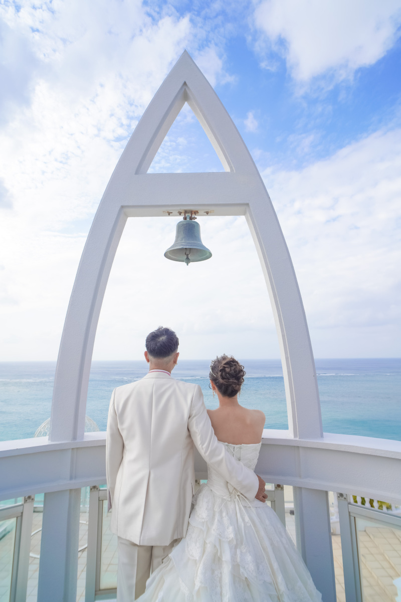 チャペルって神秘的♡ドレスや雰囲気をご紹介