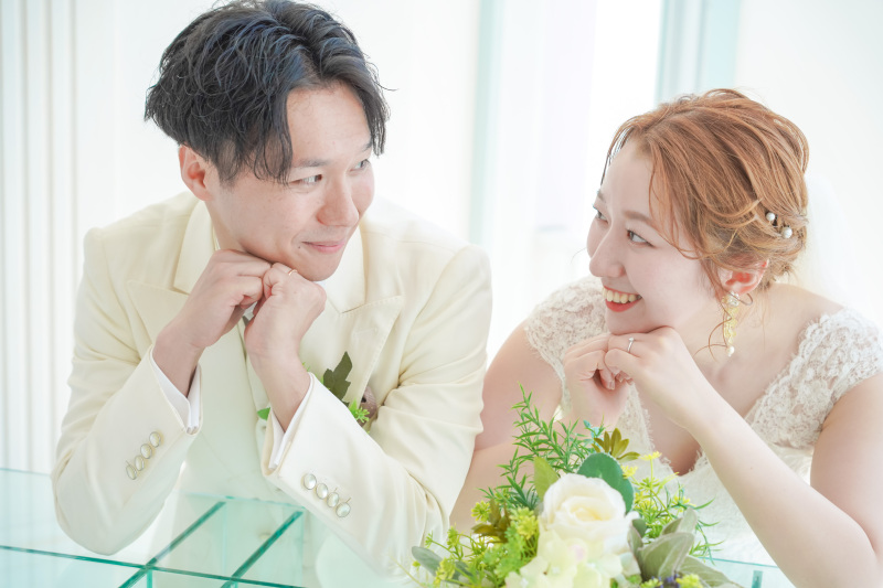 チャペルって神秘的♡ドレスや雰囲気をご紹介