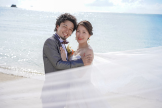 アラハビーチ＆高層階チャペル　沖縄ならではのフォトウェディング