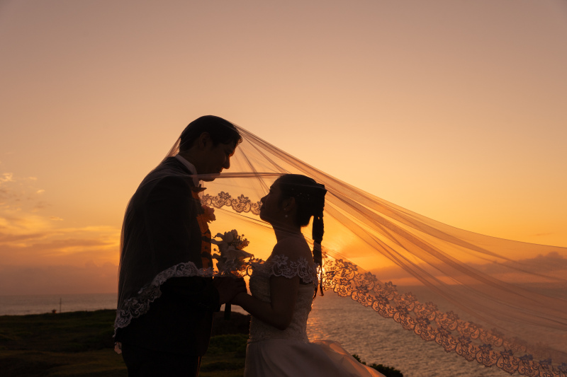 残波岬でサンセットフォト｜沖縄フォトウェディング