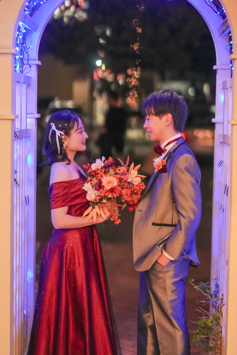 クリスマスの魔法がかかる季節。アメリカンビレッジで叶えるフォトウェディング