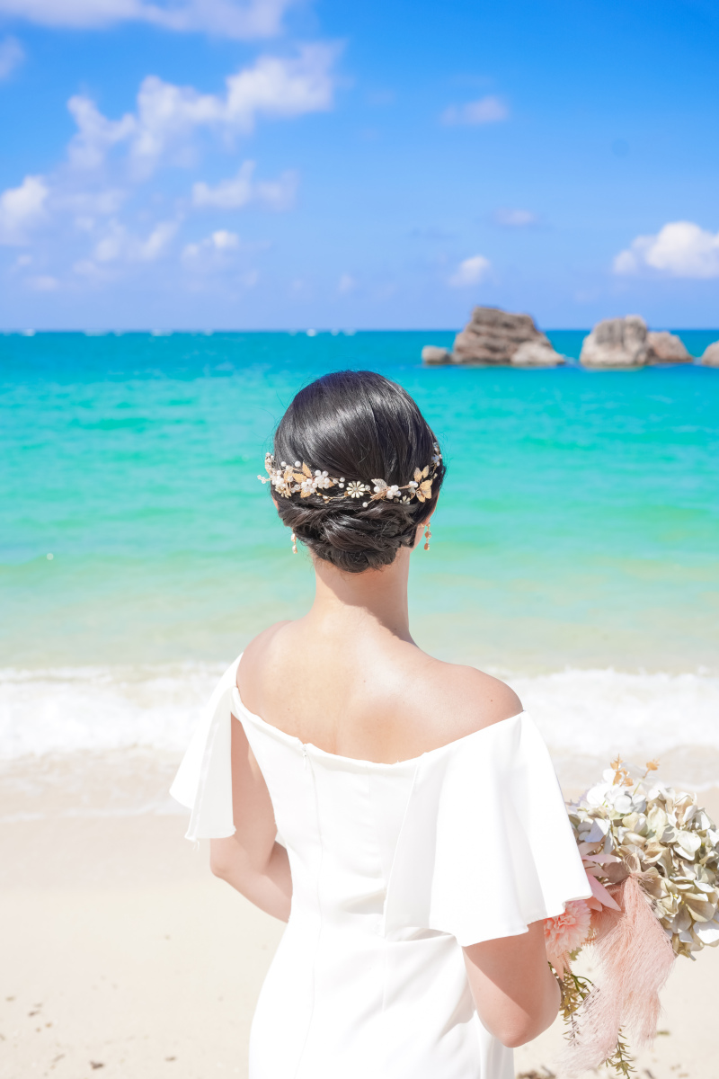 朝の爽やかな海で素敵な一枚を