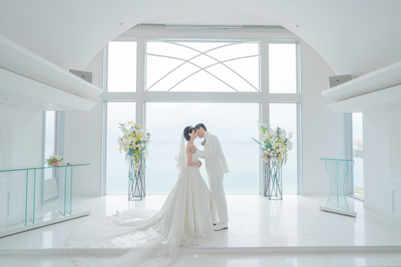 チャペルって神秘的♡ドレスや雰囲気をご紹介