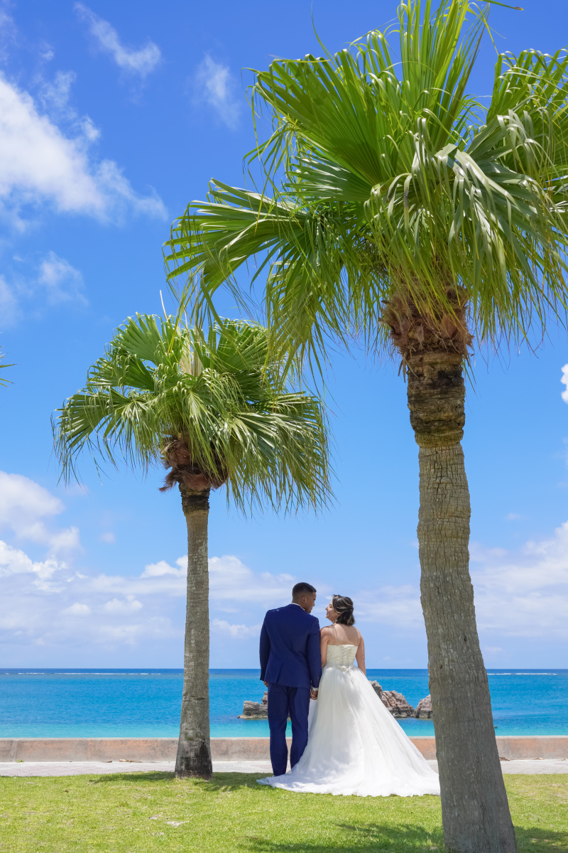まるで海外リゾート！アラハビーチで叶える沖縄フォトウェディング