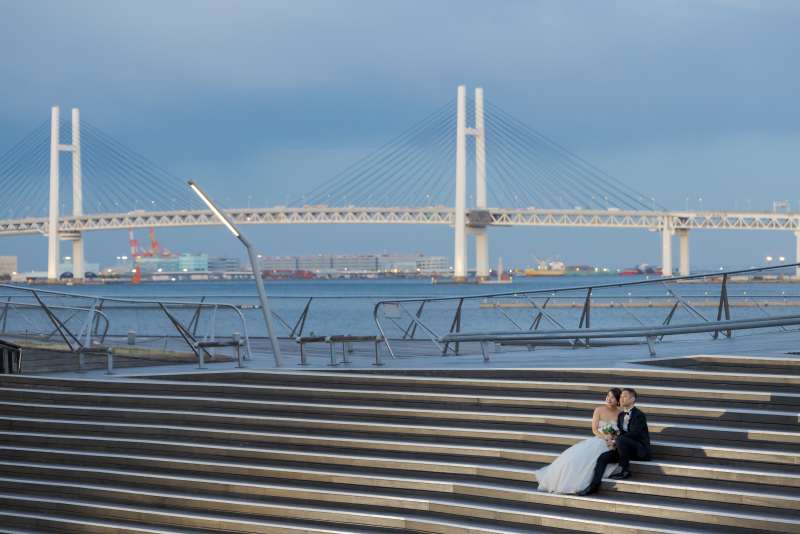 横浜らしさ満点の背景！大さん橋でのロケーション撮影が注目される理由とは？