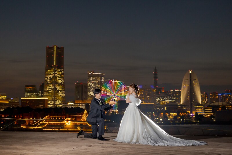 大さん橋ロケ!みなとみらいの街並みが演出する非日常感