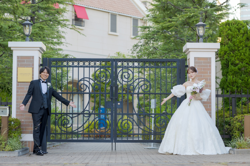 衣装がとびきり映えるロケ地!「横浜市開港記念会館」での前撮りがおすすめです♪