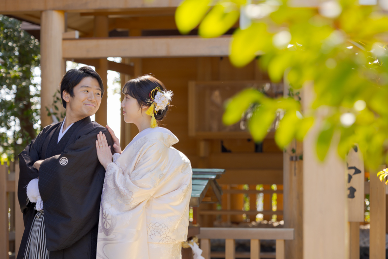 上品さと重厚感が漂うロケ地…横浜市開港記念会館のウェディング撮影が人気!