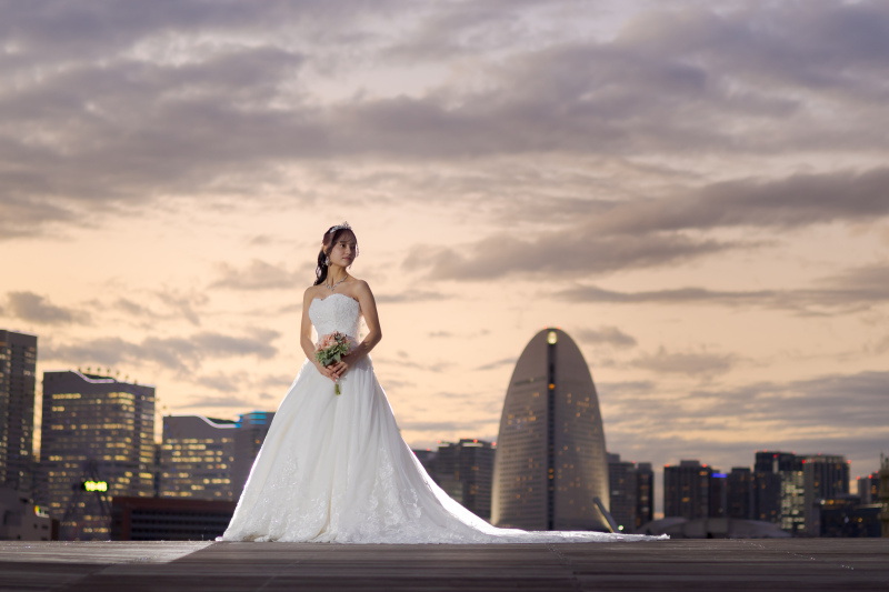 洋装で映える大さん橋の夜景☆彡