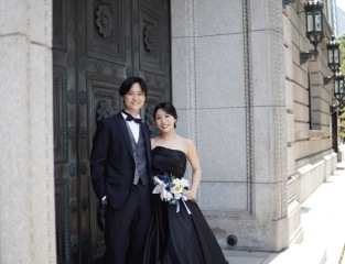 ブラックドレス×ヴァンクリーフのギョーシェアルハンブラで差をつけましょう♪