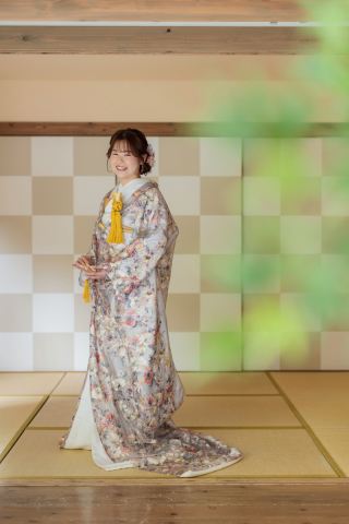 『柔らかく、華やかに。「ilas-white/リラ」で叶える、現代の和装美』