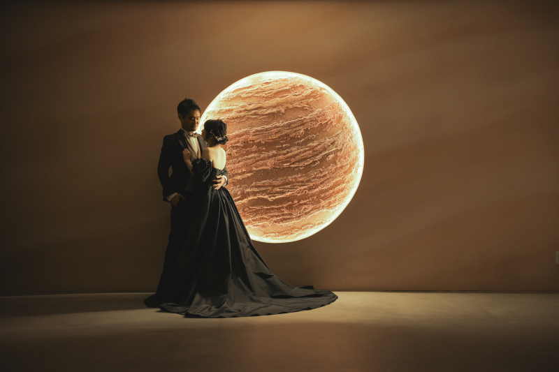 大人花嫁にご紹介したい黒のカラードレス「Camelia」