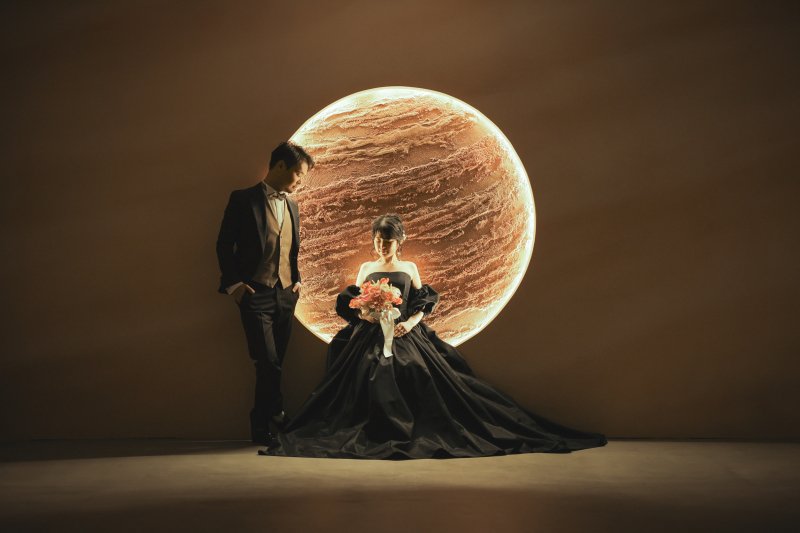 大人花嫁にご紹介したい黒のカラードレス「Camelia」