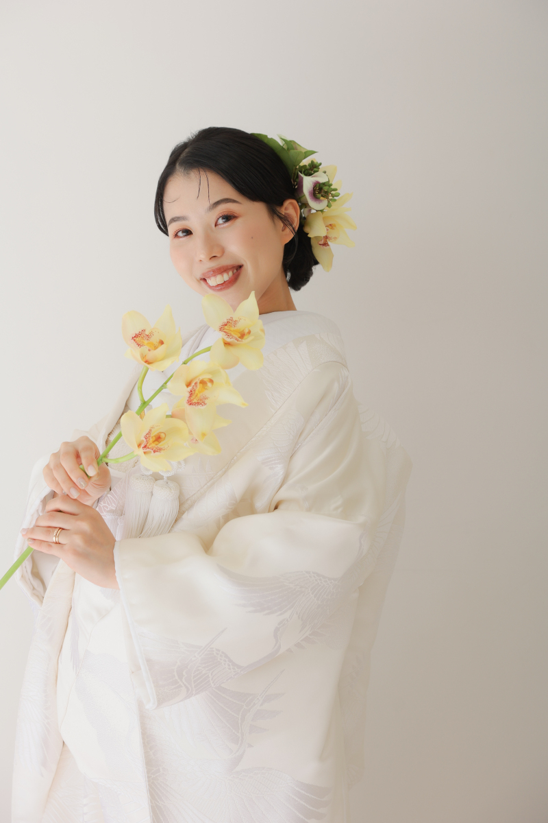 和装シニヨンヘア生花アレンジ
