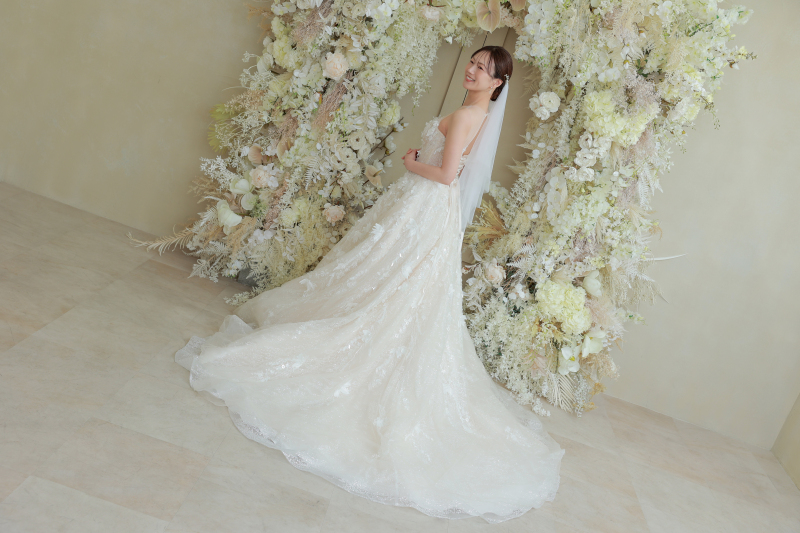 アウルムドレス