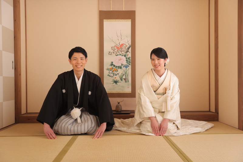 和装ならではの美しさ【正座の魅力】