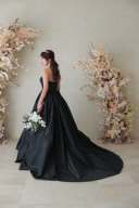 ブラックドレス 〜あなた以外に染まりません〜