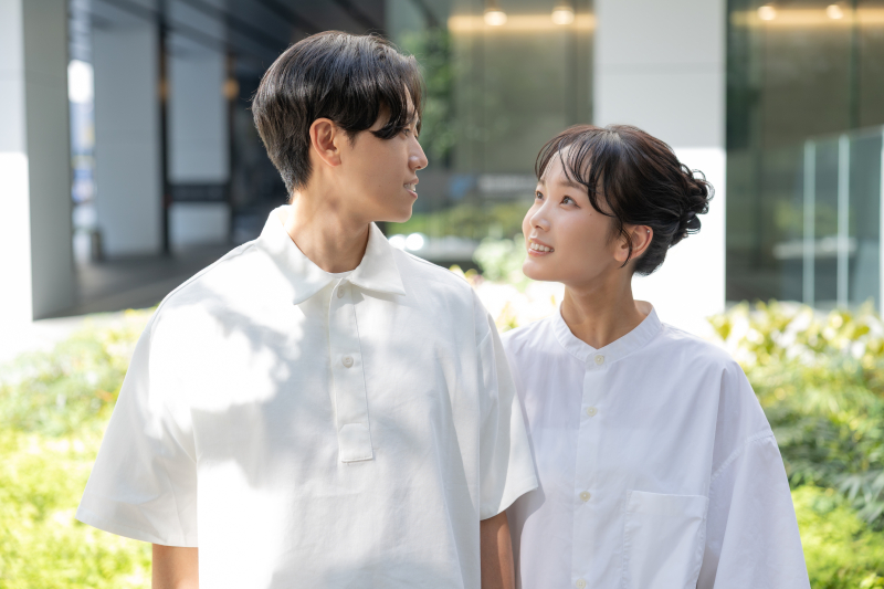 いつものおふらりらしさを残す、私服お散歩フォト