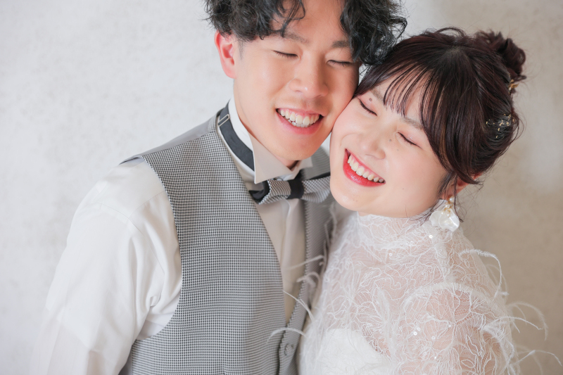 シンプル背景 ヘアメイク紹介