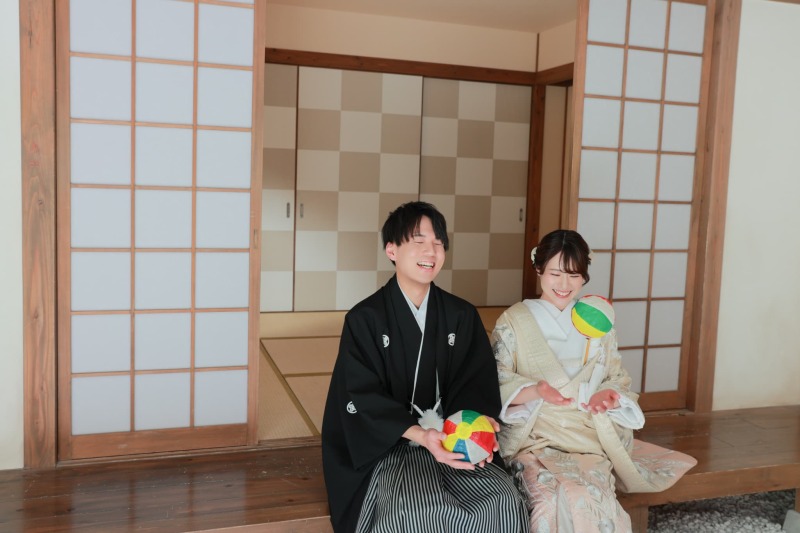 屋内庭園で叶える、おふたりらしい小物フォト