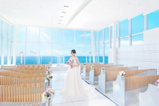 湘南のシンボル的なチャペルのフォトウェディング