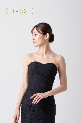 新作ドレスのご案内