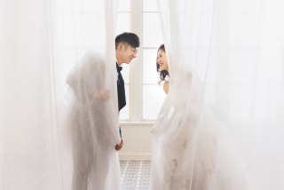 お二人らしい自然な笑顔で