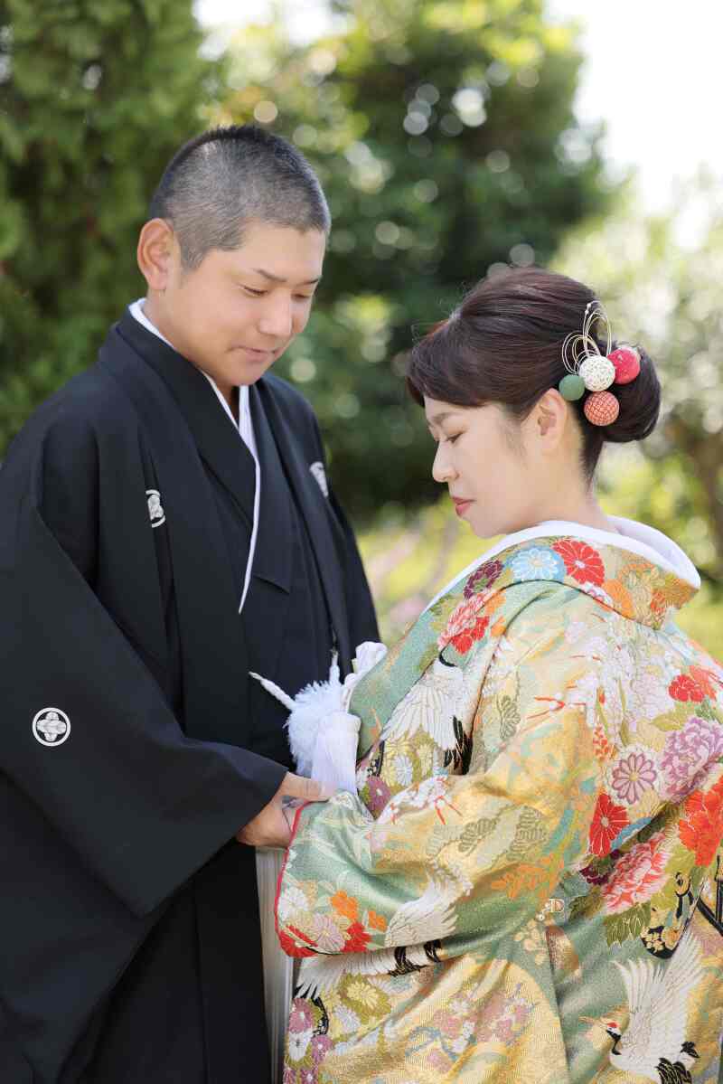 色打掛紹介♪〜上品で華やかなヒワグリーン【色04】〜