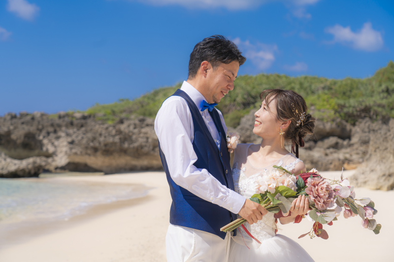 宮古島の風景にぴったりのウェディングブーケのデザイン