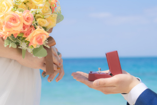 宮古島の背景に合うネイルデザイン