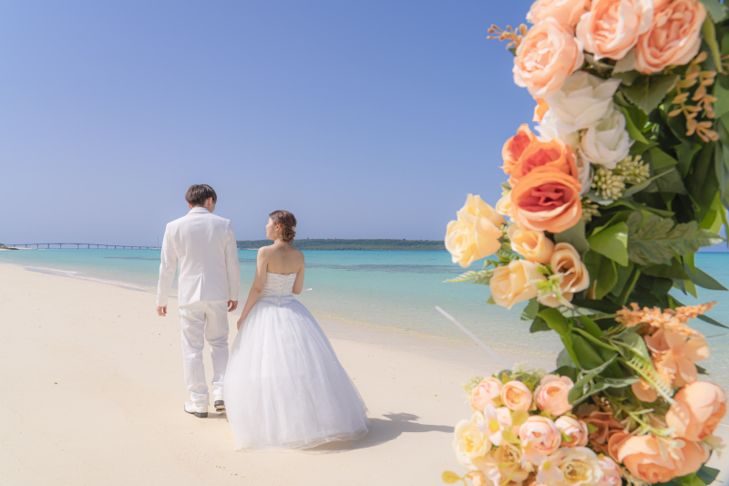 宮古島の美しいビーチで行う結婚式