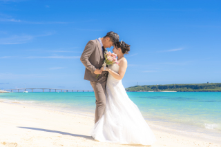 宮古島でふたりだけの世界に浸れるフォトウェディング
