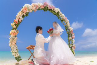 土日祝日追加料金なし！の宮古島ウェディングフォト♡