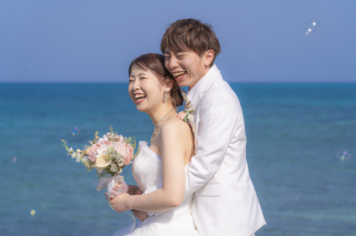 宮古島のフォトウェディングで心からの自然な表情を残すには