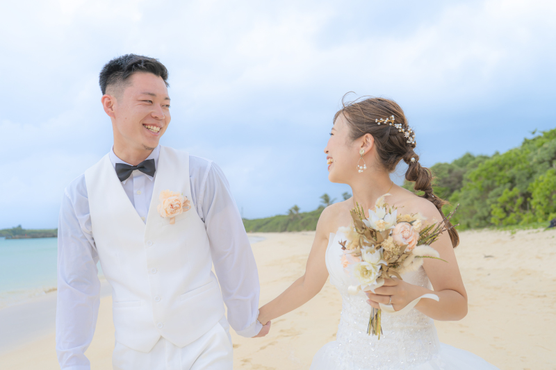 写真に残したいポーズは?甘い雰囲気から自然な笑顔のシーンも