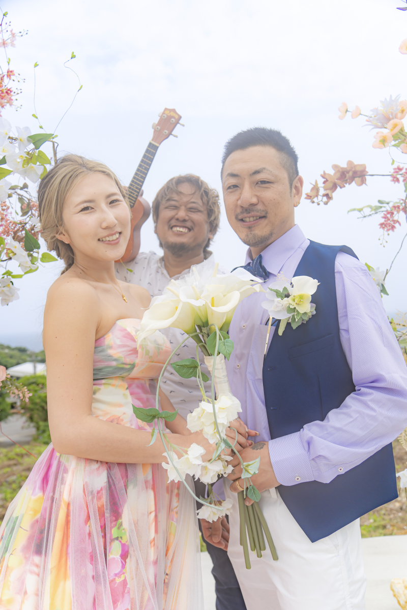 土日祝日追加料金なし!の宮古島ウェディングフォト♡