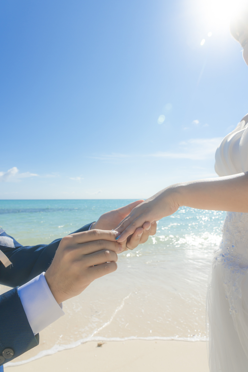 宮古島の夏に映える♡フォトウェディングにぴったりなネイルデザインとは？