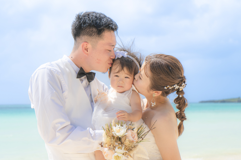 お子様と3人で！笑顔が眩しいファミリーフォト