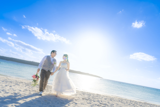 宮古島の夏は、二人の笑顔が自然にこぼれる季節