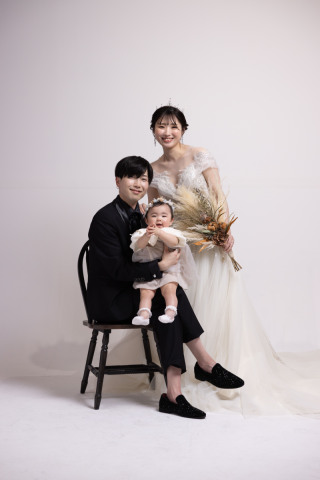 【大切な家族との記念写真】ファミリーフォトウェデイング