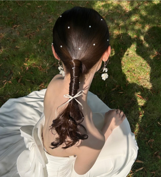 小物で魅せるヘアアレンジ