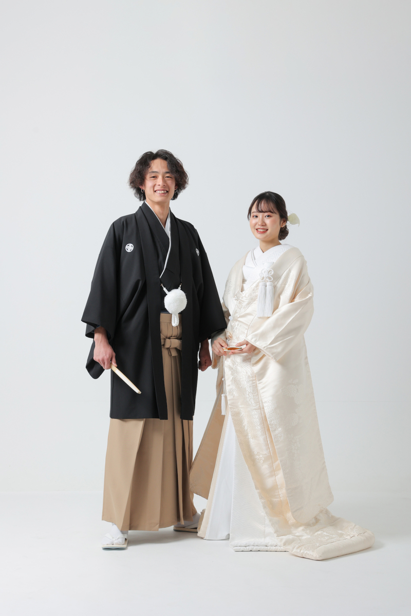 洋装和装を1日で撮影！スタジオプランの良いところは？