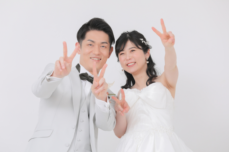 白背景でかっちりと!【洋装スタジオ】