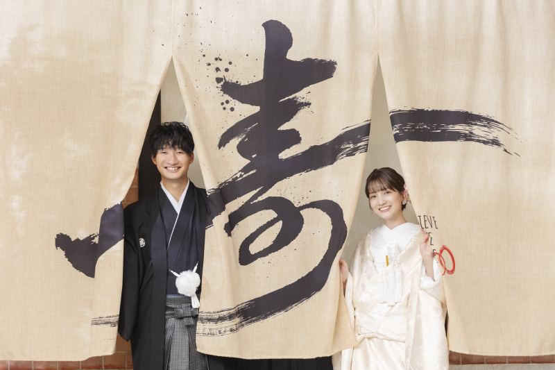 和装はスタジオ・洋装は思い入れのある大桟橋の組み合わせで