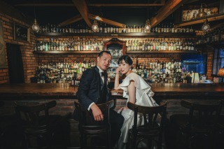 行きつけのBarでふたりらしく撮影♪