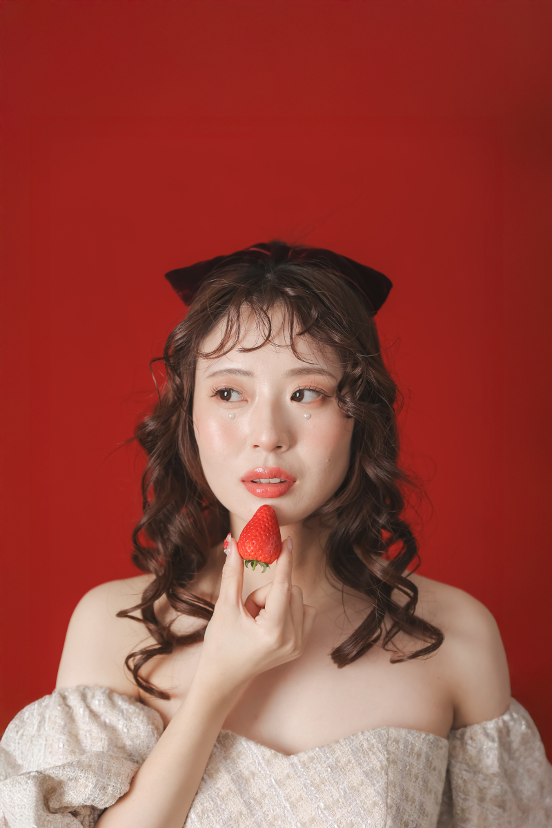 新作ドレスに合わせたヘアメイクのご紹介