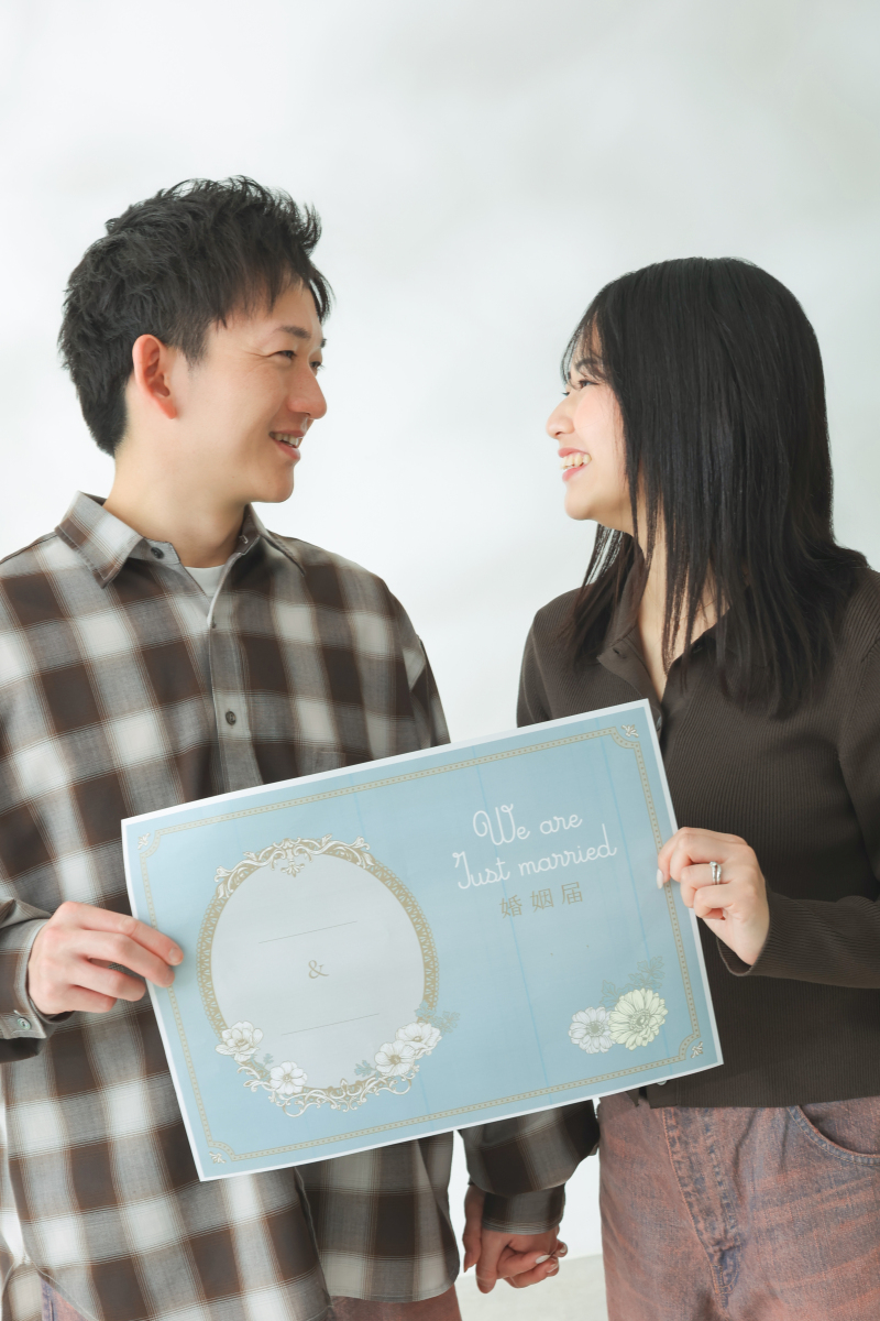私服で残す結婚記念の写真