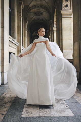 新作ドレスのご紹介！